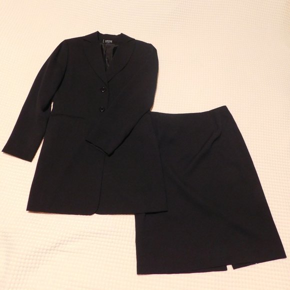 LEVIN CLASSICS by Larry Levine sharp 2 pc business suit sz 8 looks as new - Picture 2 of 7